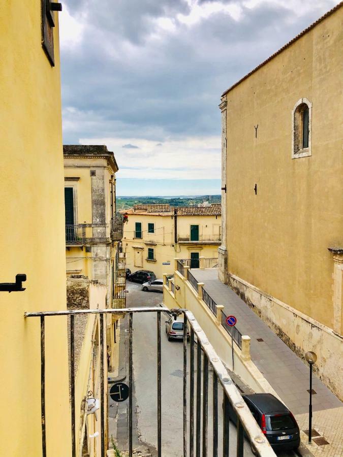 La Casa Del Barocco Hotel Noto Bagian luar foto